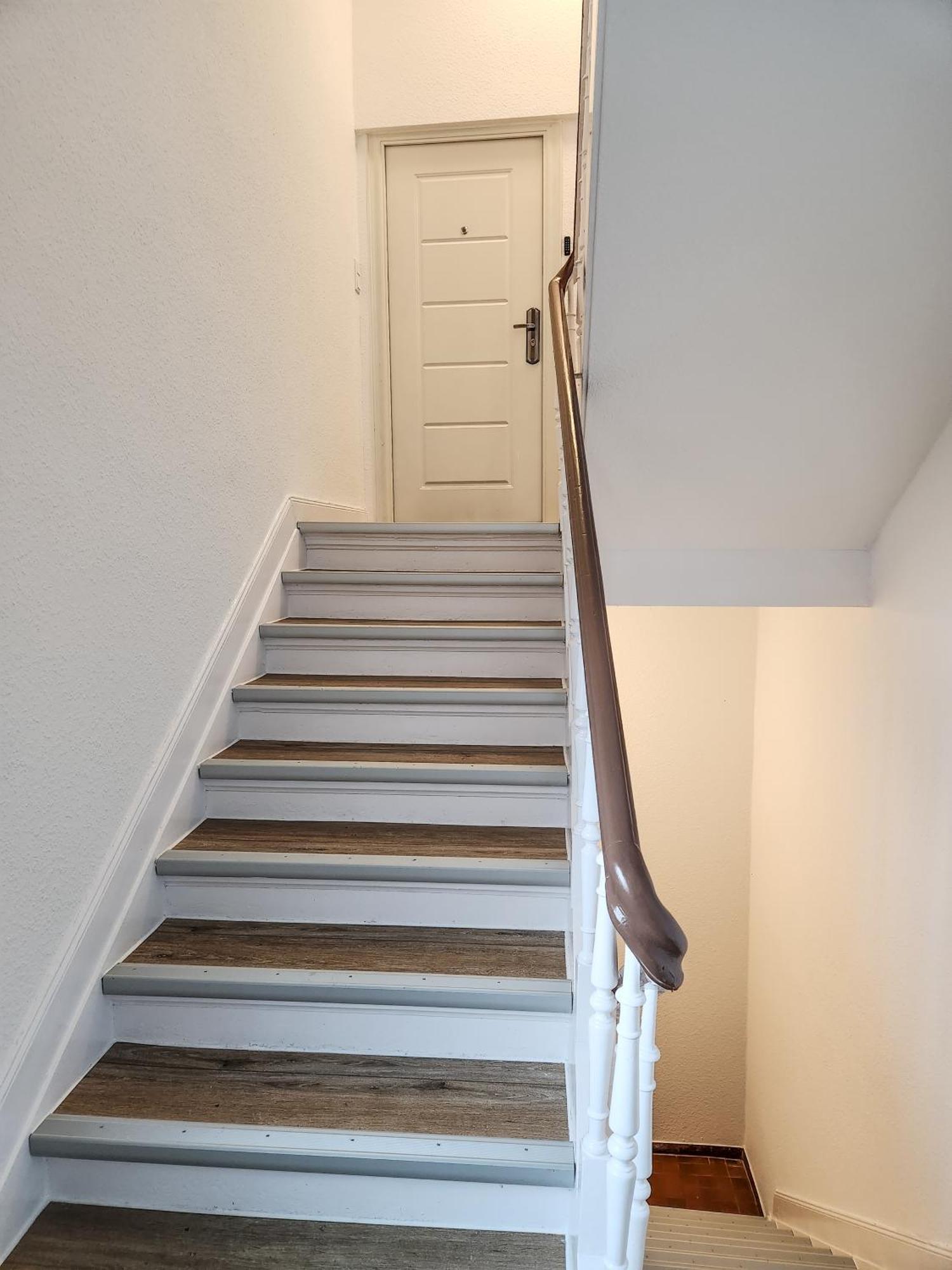 Geli Homes L1 - 2X Zimmer, 2X Kingsize Bett, 1 Bis 4 Personen, Parkplatz, Tv, Wifi, Top Kueche, Kaffee, Tee Luenen Bagian luar foto